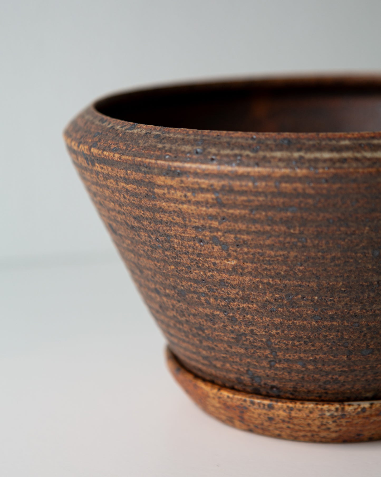 Medium Reddish Brown Planter
