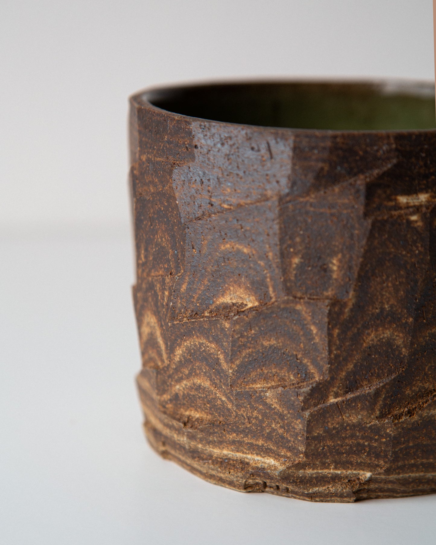 Dark Brown Marbeled Faceted Cup